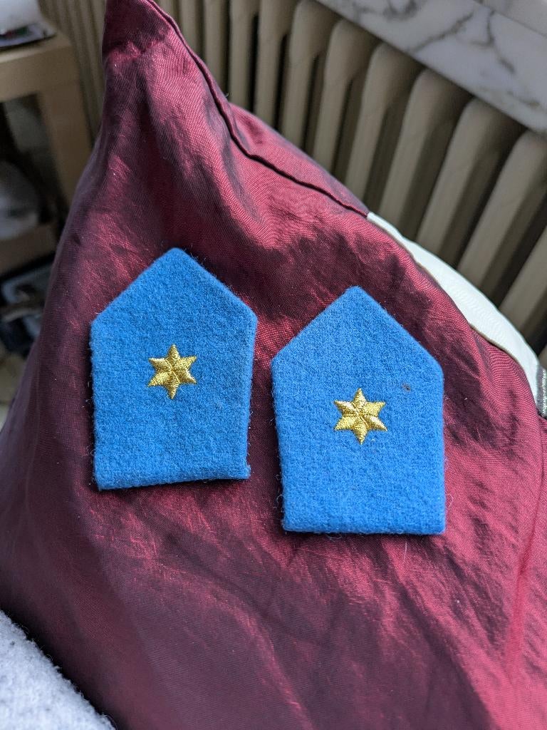Licht vliegwezen onderluitenant kraagspiegels, Verzamelen, Ophalen of Verzenden, Landmacht, Embleem of Badge