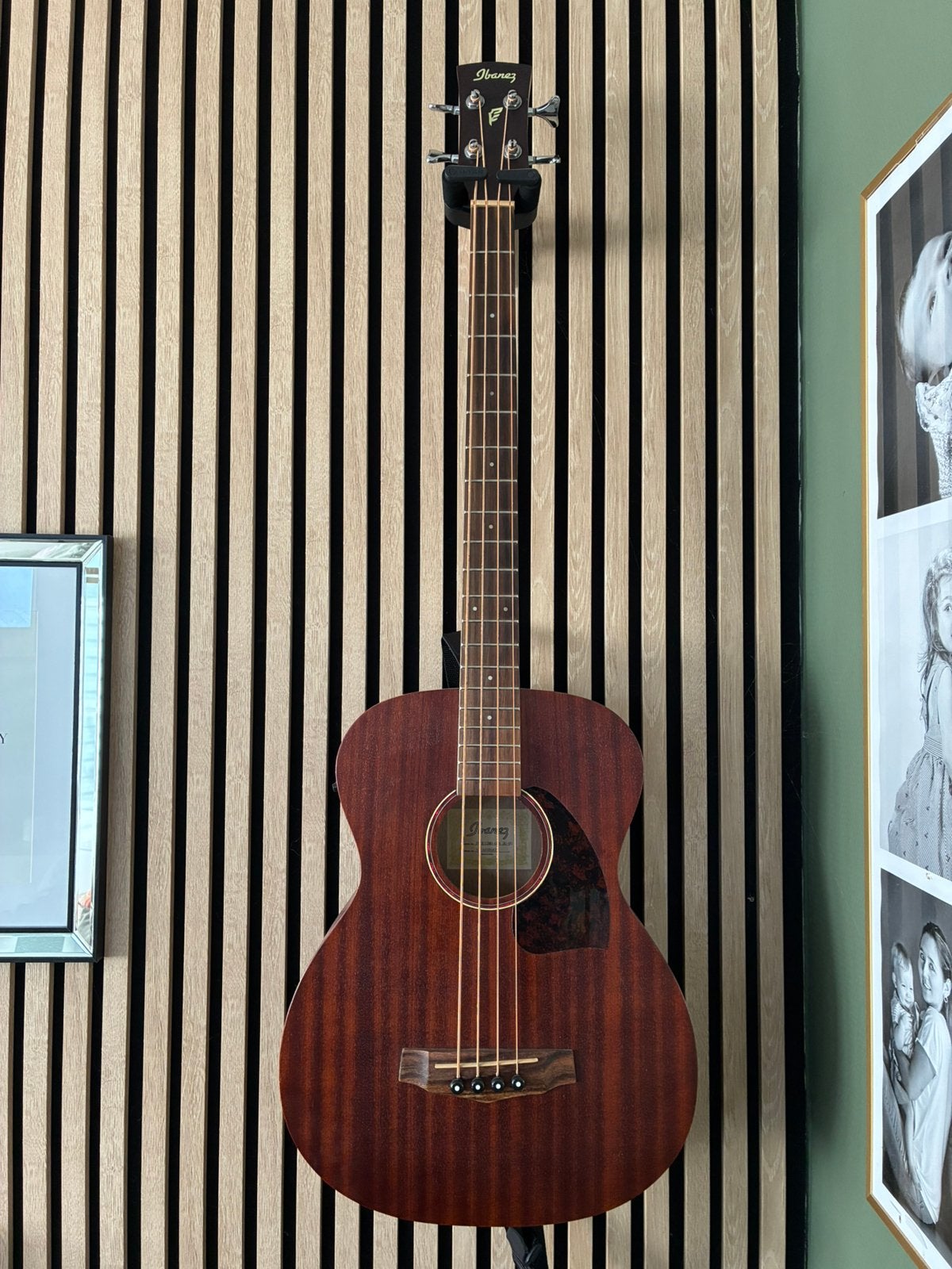 Basse Electro acoustique Ibanez, Musique & Instruments, Enlèvement, Comme neuf, Acoustique