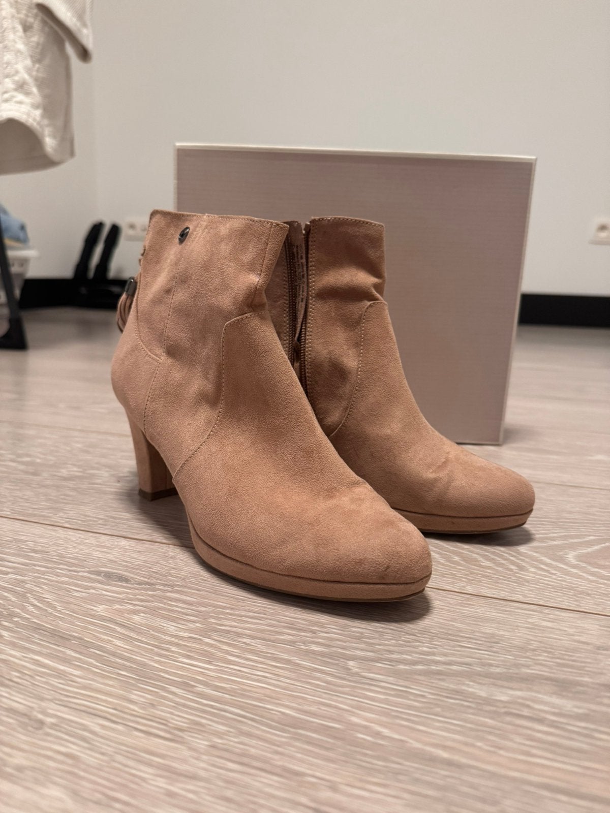 Enkellaarsjes Tamaris, Enlèvement ou Envoi, Rose, Comme neuf, Boots et Botinnes
