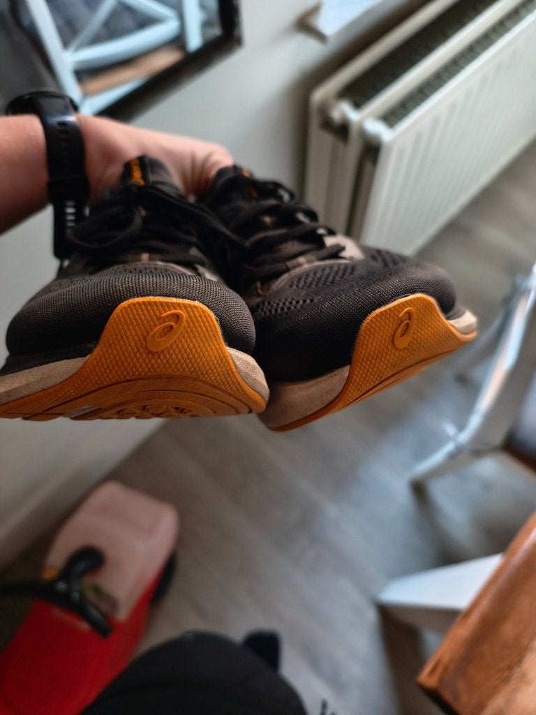 Asics GT-4000 loopschoenen, Sport en Fitness, Hardloopschoenen, Ophalen of Verzenden, Zo goed als nieuw, Hardlopen