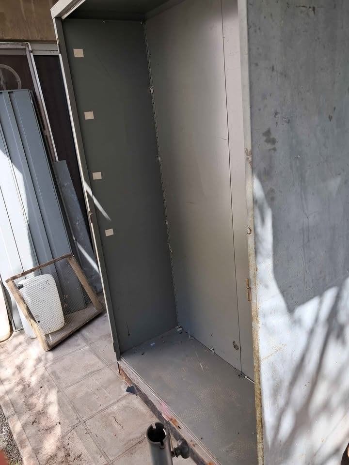 Armoire Metalique, Enlèvement, Utilisé