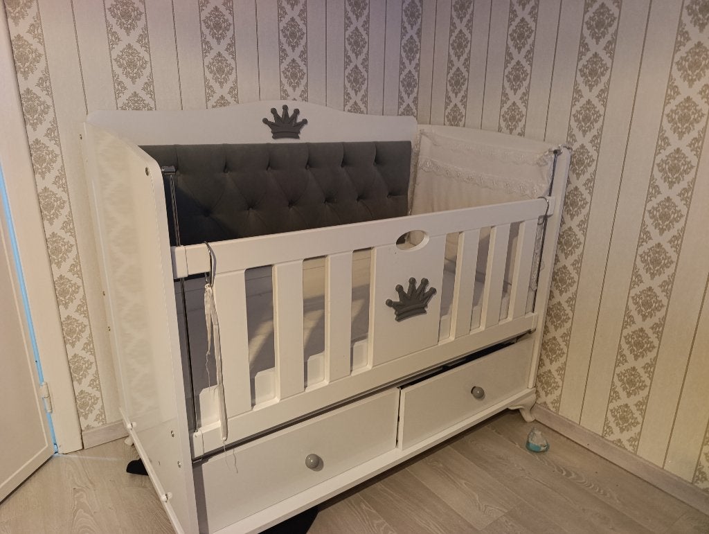 Baby  Bed  PRINCE  3 in 1  €250, Ophalen, Zo goed als nieuw