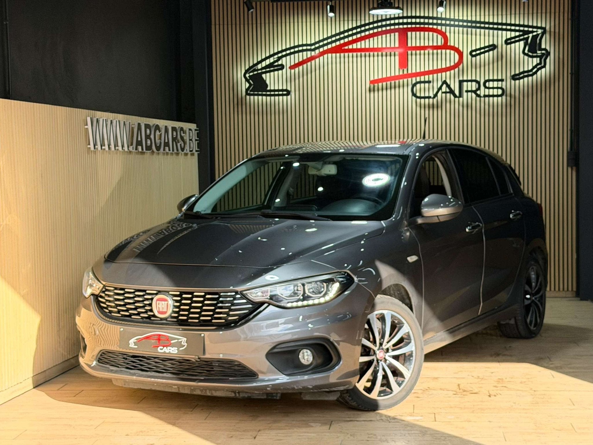 Fiat Tipo 1.6 MultiJet ECO Easy Business SPORT * SW - BREAK, Autos, Achat, Euro 6, Entreprise, Boîte manuelle