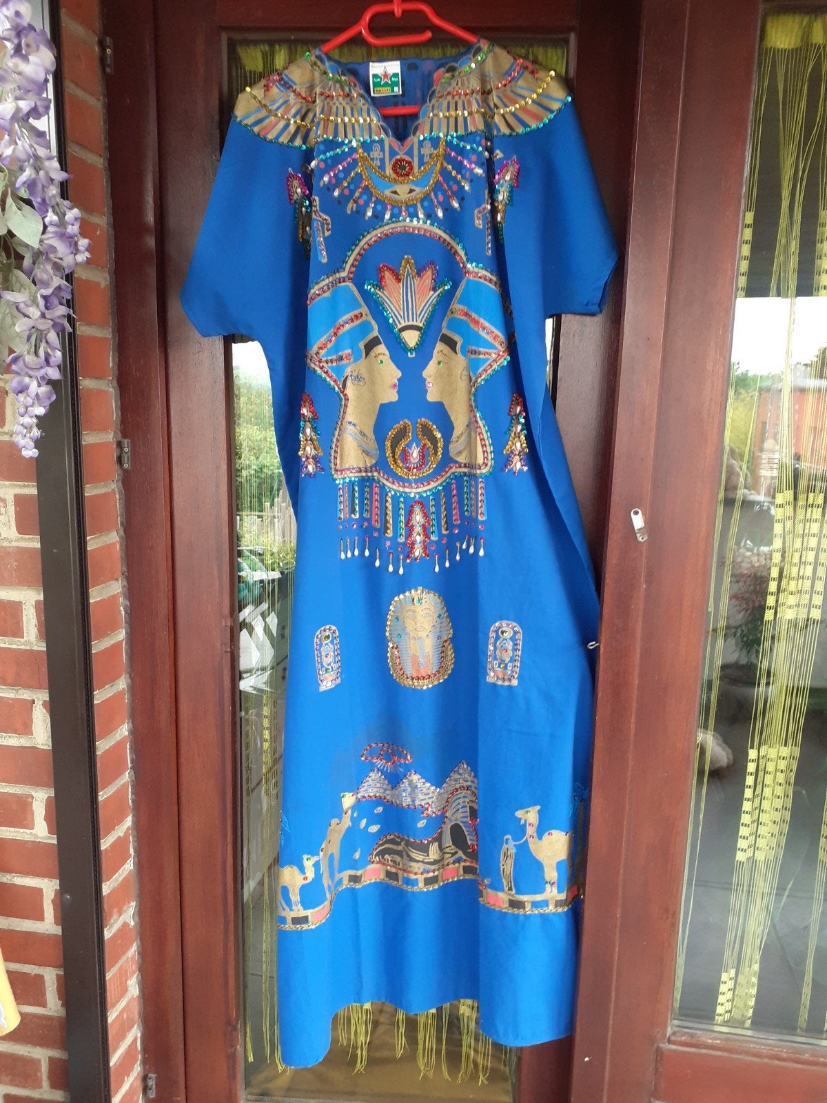 Robe égyptienne, Enlèvement