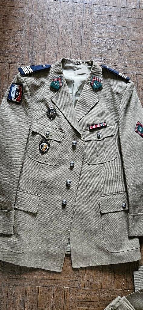 Frans uniform lt- kolonel officier met insignes, Verzamelen, Ophalen of Verzenden, Landmacht, Kleding of Schoenen