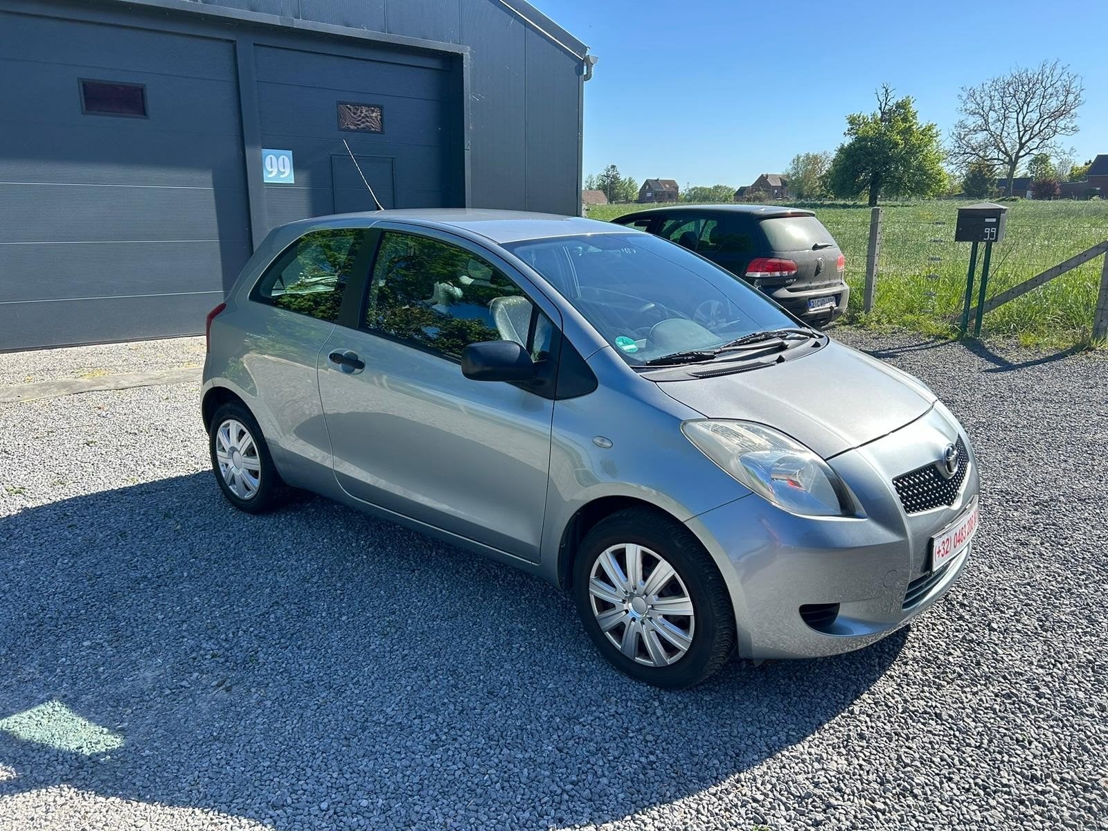 Toyota Yaris 1.0 VVT-i Essence AIRCO Entretien à 171000km, Autos, Toyota, Achat, Entreprise, Verrouillage central, Essence