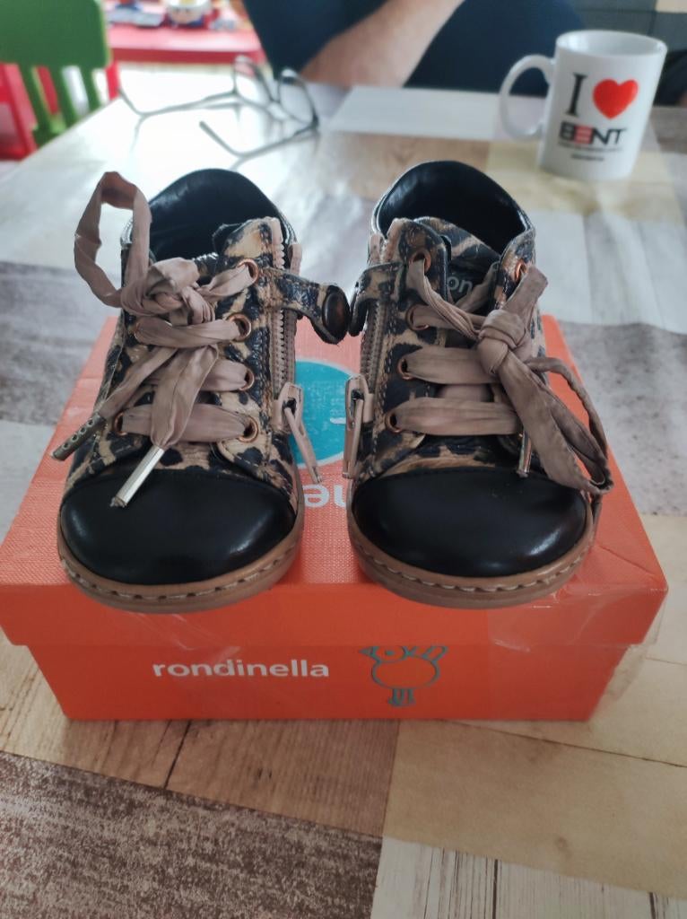 Baby schoenen maat 21, Enfants & Bébés, Vêtements enfant | Chaussures & Chaussettes, Enlèvement, Chaussures, Fille, Comme neuf