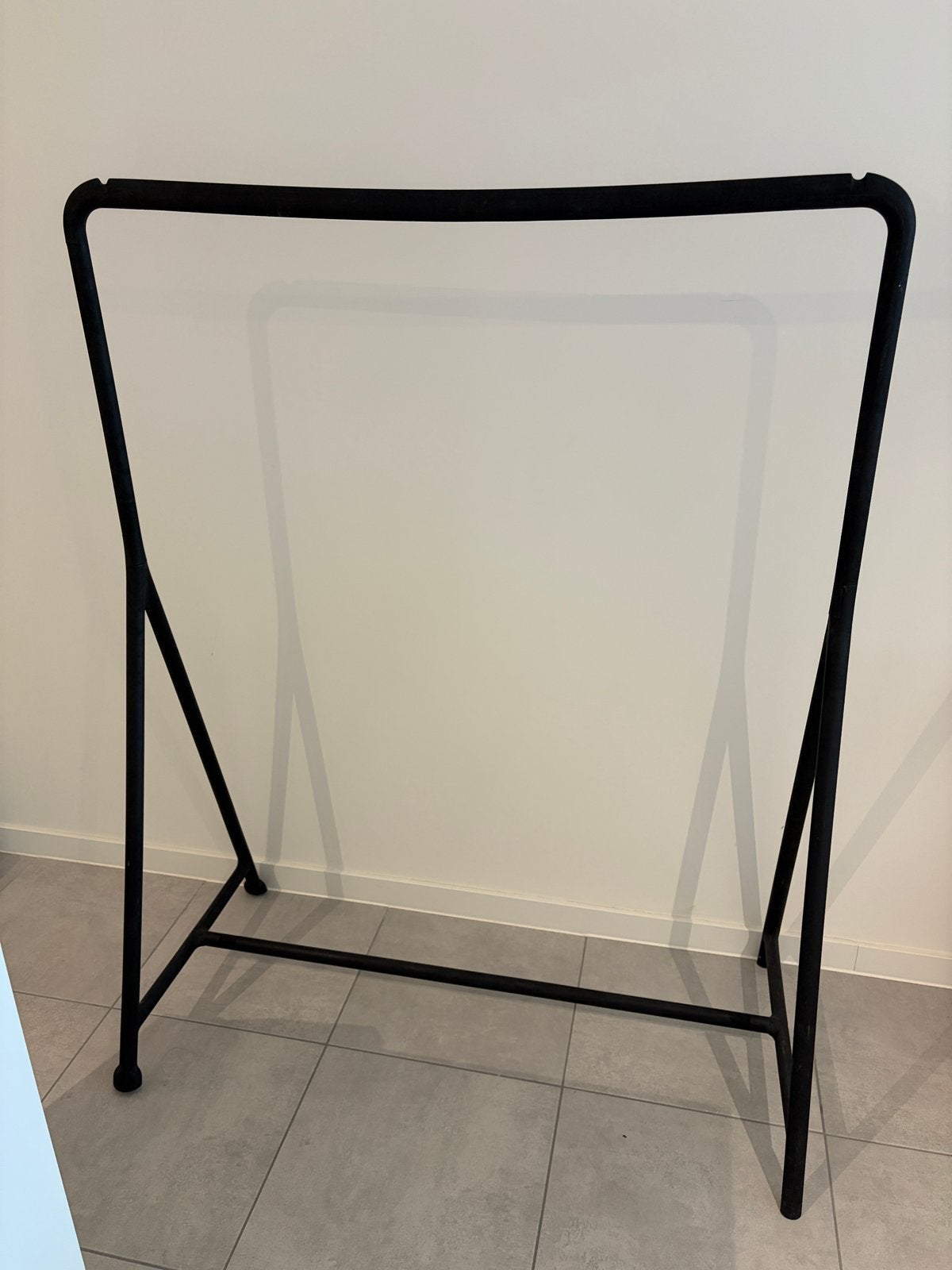TURBO kledingrek ikea, Enlèvement, Avec roues, Comme neuf