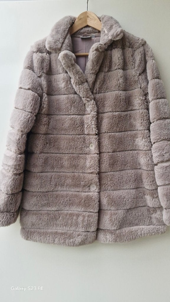 Nepbont jasje, licht maar warm, Kleding | Dames, Ophalen of Verzenden, Zo goed als nieuw, Maat 38/40 (M), Beige