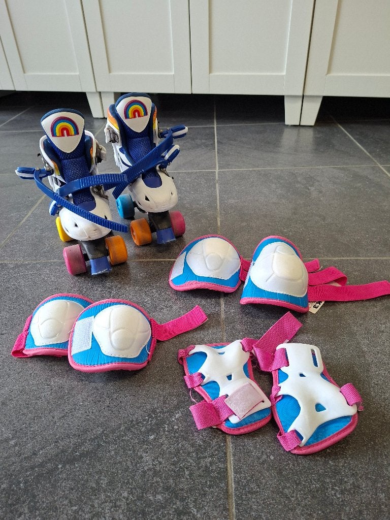 K3 rolschaatsen maat 30/33 met bescherming, Ophalen, Gebruikt