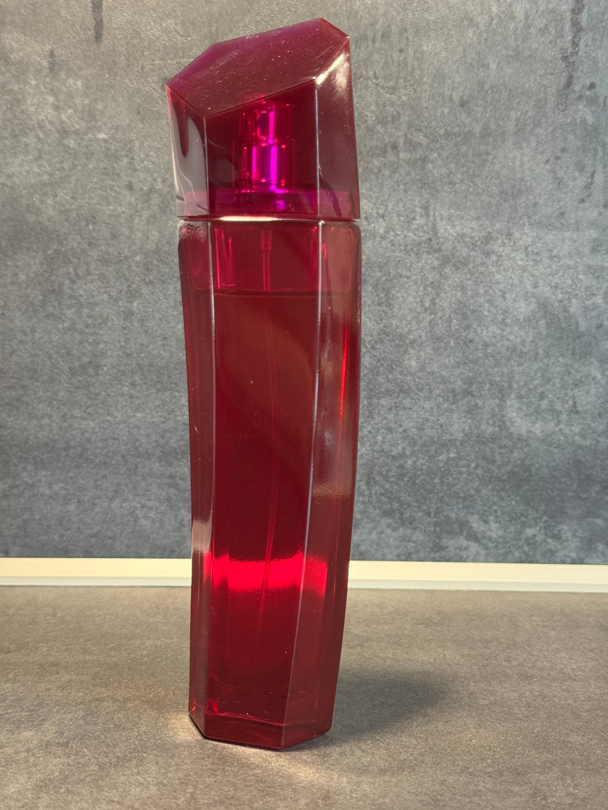 Vends Parfum Escada Magnetism, Envoi, Comme neuf