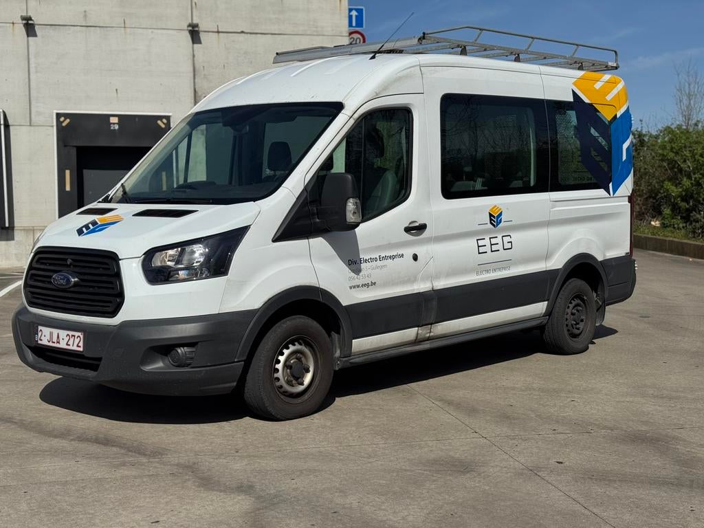 FORD TRANSIT / 2.0 DIESEL! / 9 PLAATS! / L2 / H2! / GEKEURD!, Auto's, 4 deurs, Achterwielaandrijving, Euro 6, Wit