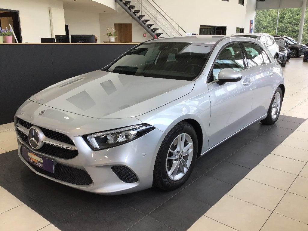 Mercedes A200 AUTOMAAT BJ09/2018 39864KM CAMERA NAVI AIRCO, Autos, Cuir, Achat, Euro 6, Entreprise