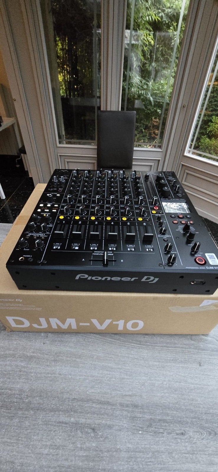 Pioneer DJM v10 2026, Muziek en Instrumenten, Ophalen