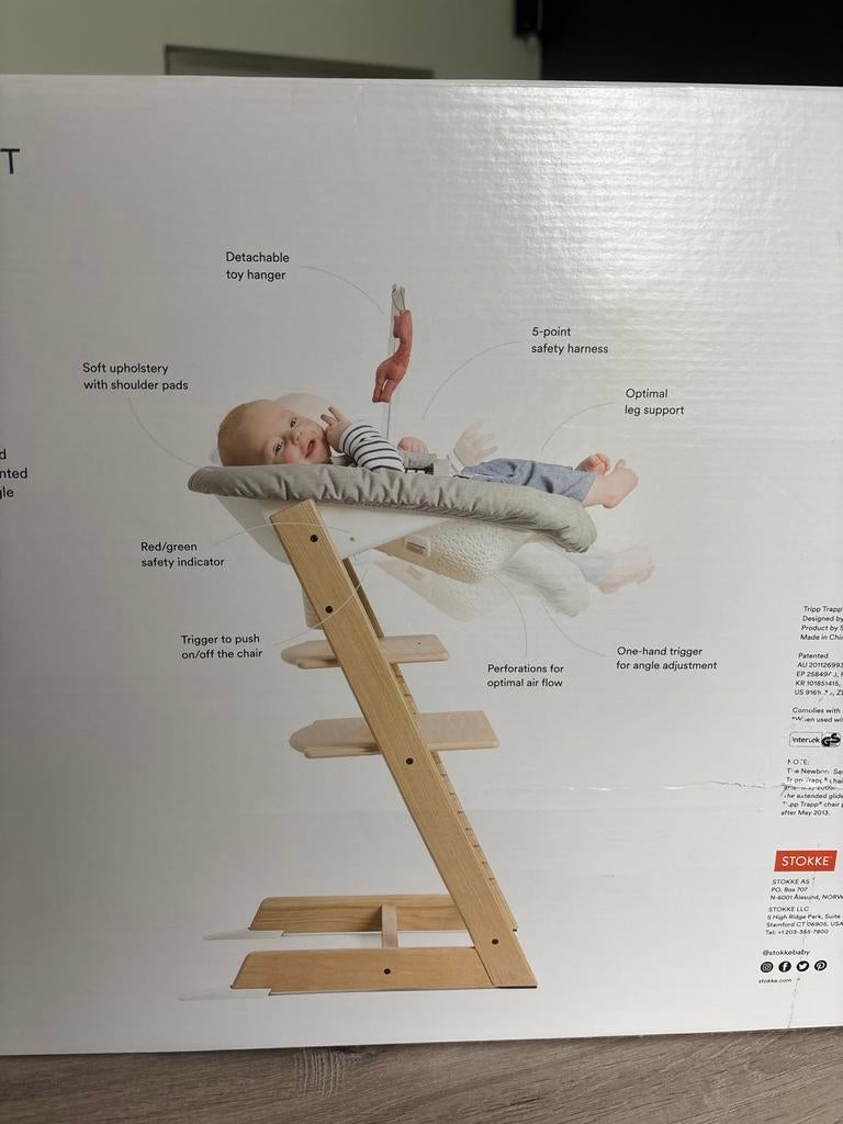 Stokke TrippTrapp new born seat grijs met speelboog, Kinderen en Baby's, Kinderstoelen, Ophalen, Zo goed als nieuw
