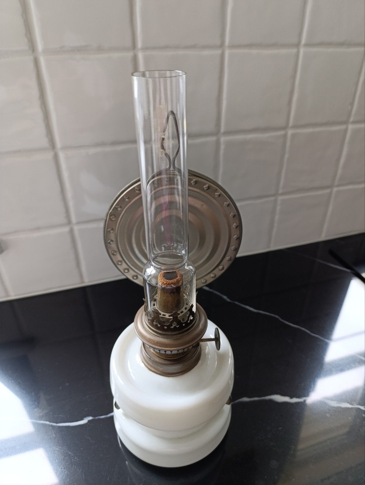 Antieke olielampje met originele lont en glaasje, Enlèvement