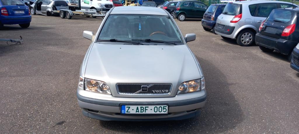 Oldtimer gekeurd voor verkoop, Leder, S40, Bedrijf, Handgeschakeld