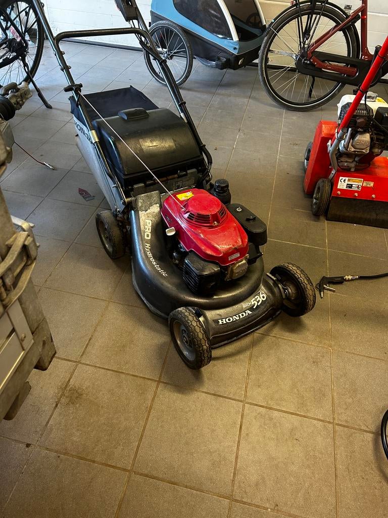 Honda hrh 536, Tuin en Terras, Ophalen, Zo goed als nieuw
