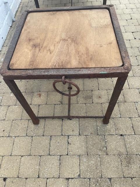 tafeltje, Minder dan 55 cm, Gebruikt, Metaal of Aluminium, Vierkant