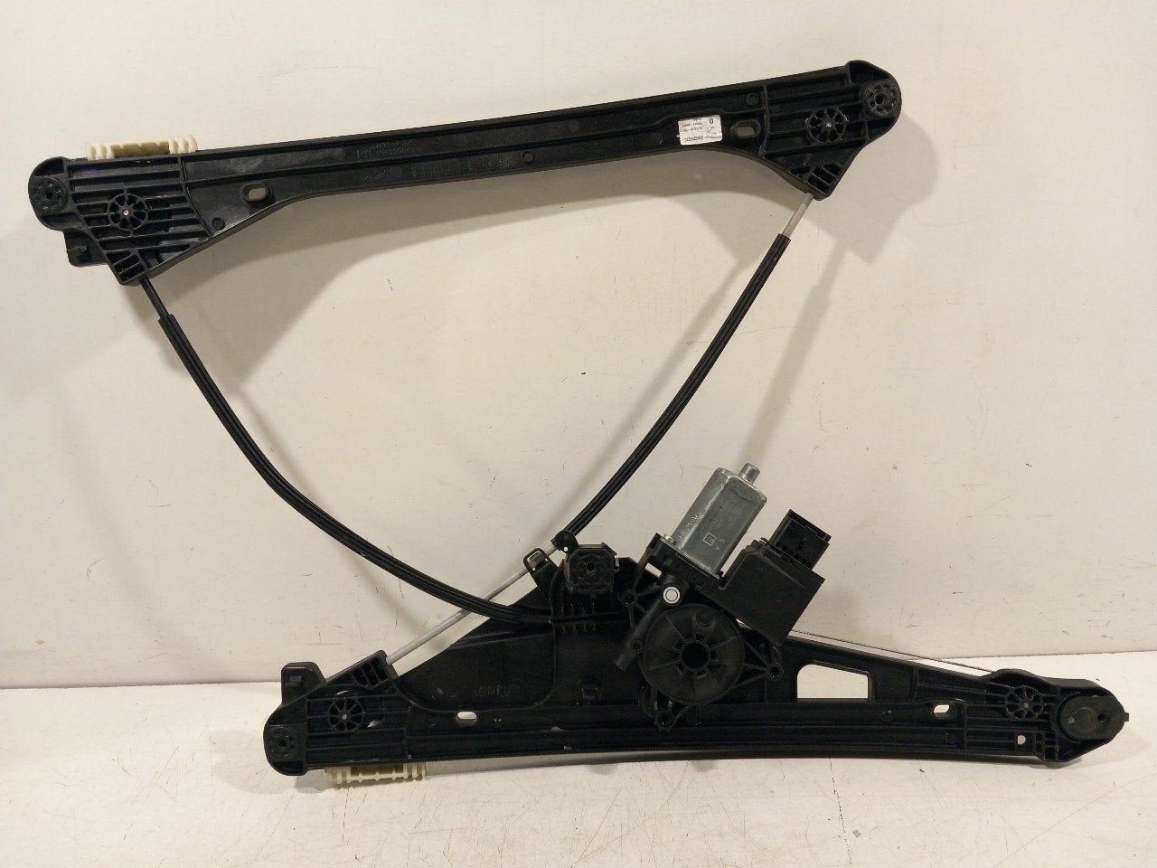 Raammechaniek elektrisch rechts voor Peugeot 3008, Onderdelen@venauto.nl, Van der Ven Autorecycling B.V., Ettenseweg 76, 4706 PB Roosendaal, The Netherlands