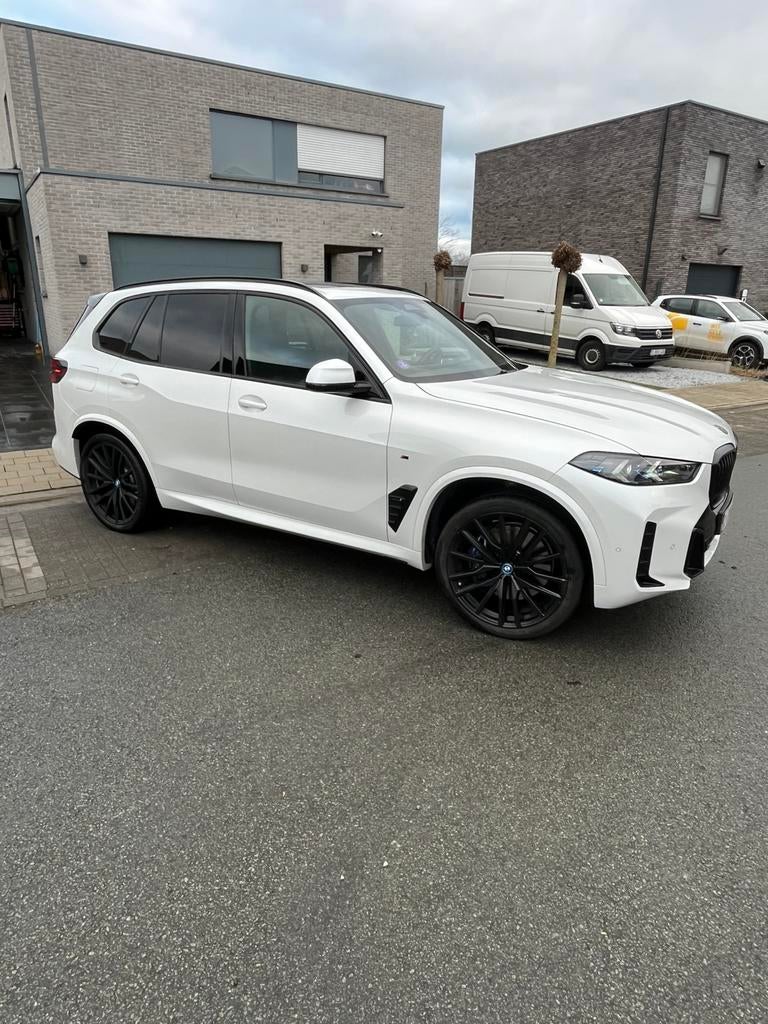 Bmw x5 50e, 360° camera, Te koop, Velours, Rood