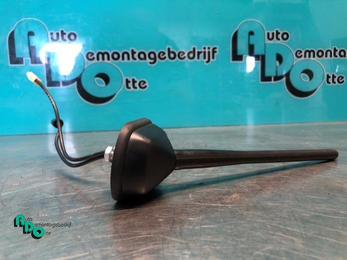 Antenne d'un Mitsubishi Space Star (Space Star 13-), -, 3 mois de garantie, Utilisé, Mitsubishi