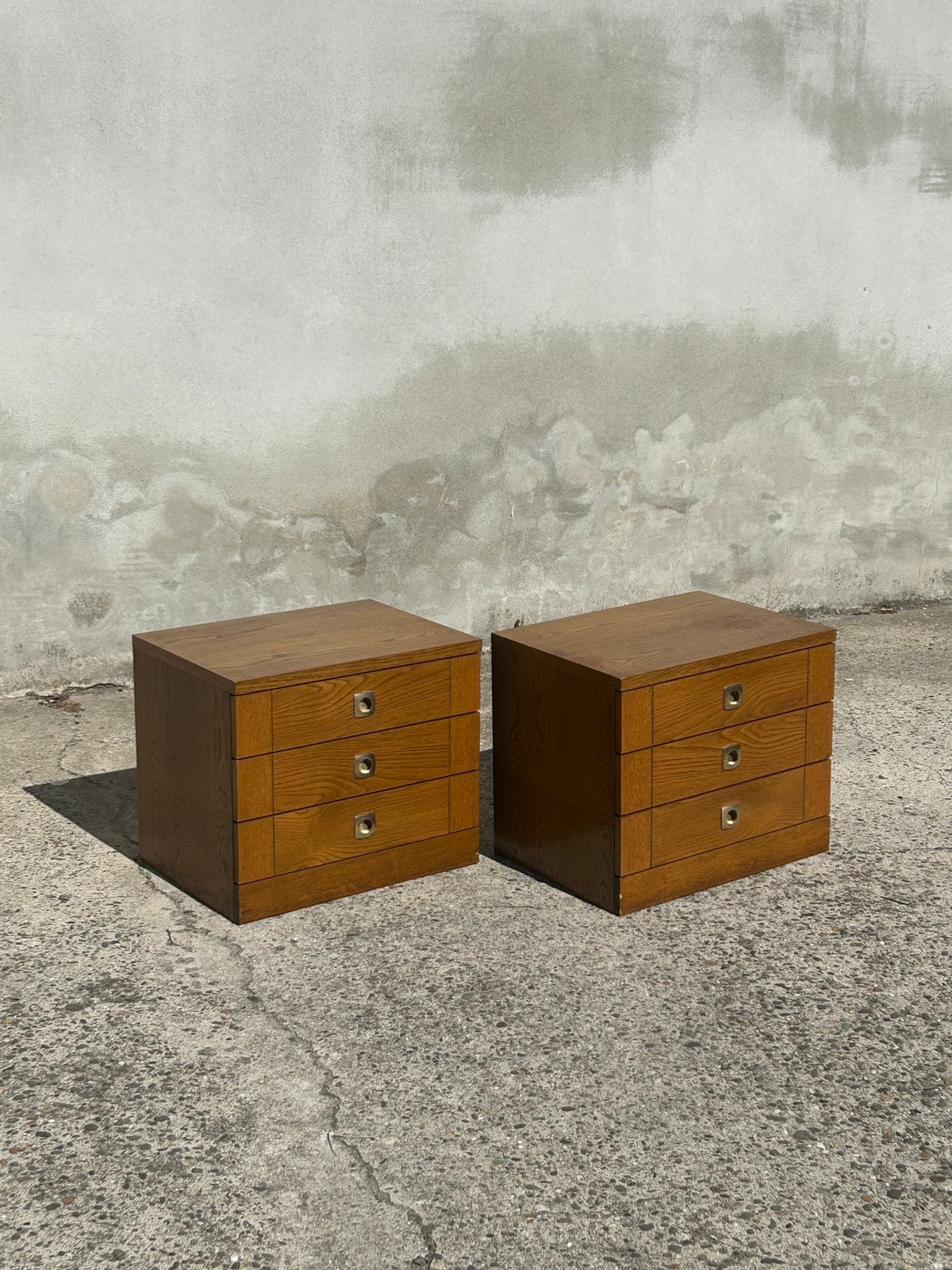 Tables de chevet vintage à 3 tiroirs — Ensemble de 2, Maison & Meubles, Enlèvement ou Envoi, Comme neuf, Bois, 45 à 65 cm
