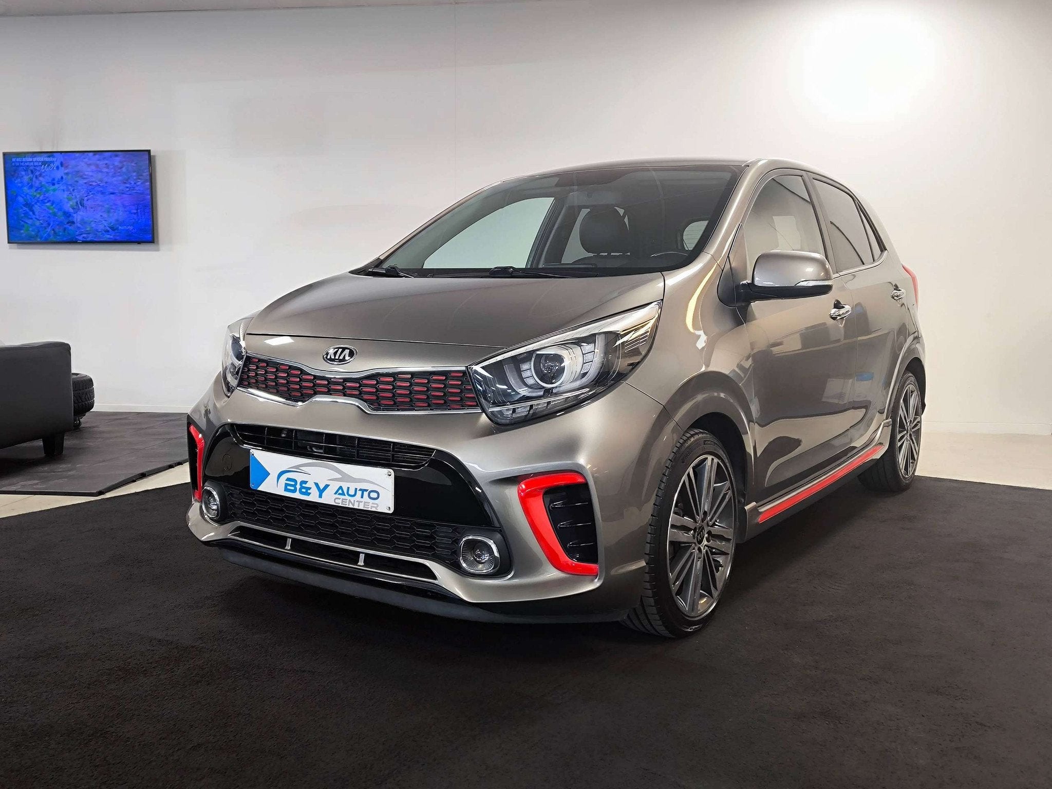 Kia Picanto Picanto 1.2i GT Line Automaat / Carplay / Leder, Autos, Cuir, Euro 6, Entreprise, Autres carburants