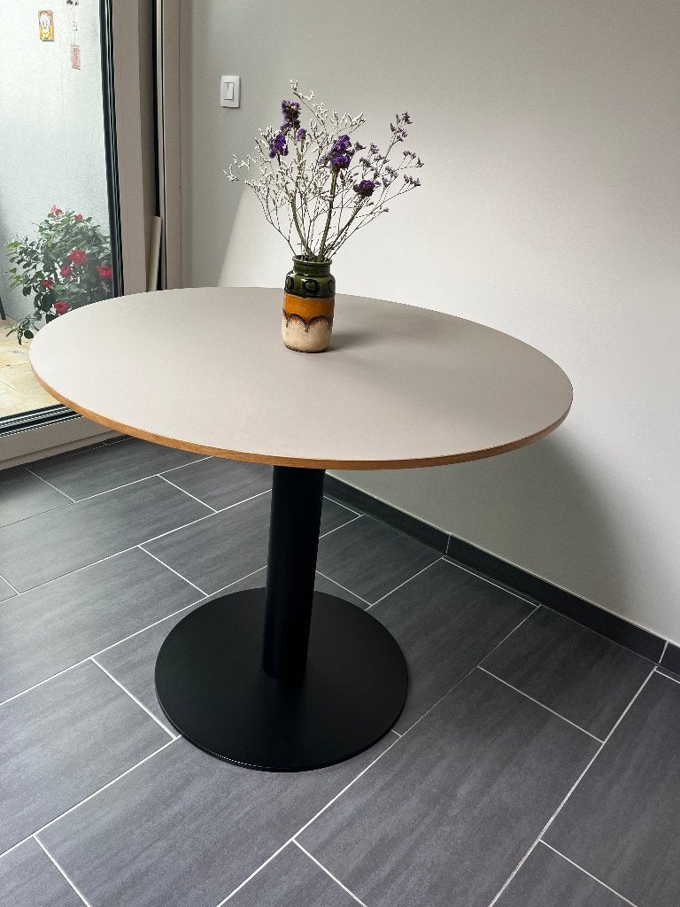 &Tradition design Table – Ø90 cm – zwart/wit/eiken, Trois personnes, Rond, 50 à 100 cm, Enlèvement
