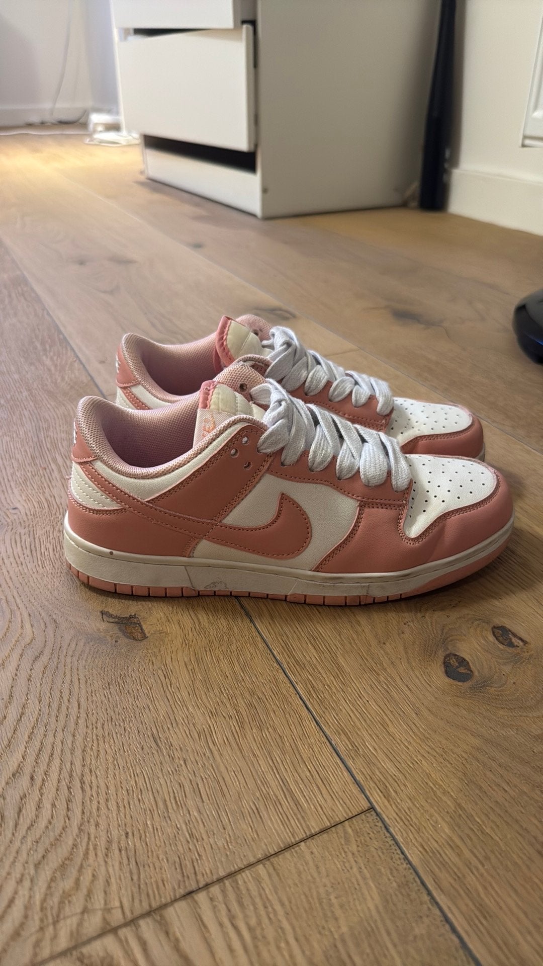 Roze nike schoenen, Kleding | Dames, Nieuw, Ophalen of Verzenden, Sneakers, Roze