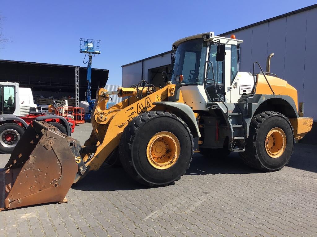 Liebherr L544, Zakelijke goederen, Machines en Bouw | Kranen en Graafmachines, Ophalen, Wiellader of Shovel