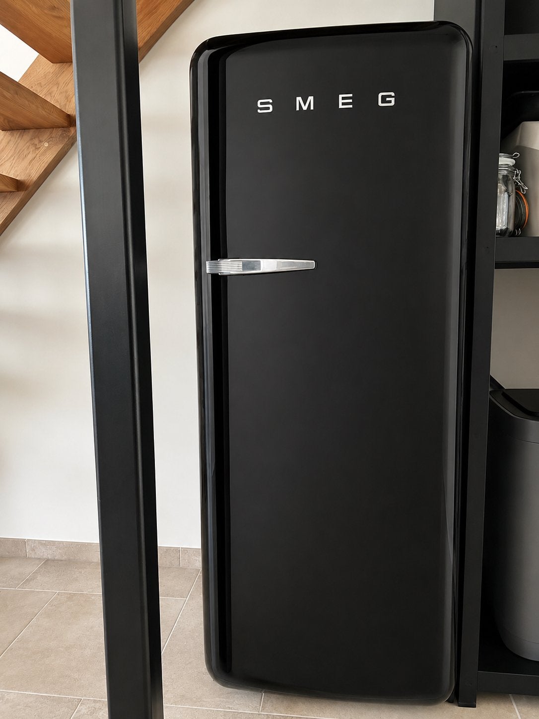 SMEG design koelkast jaren ‘50 - zwart, Ophalen, Gebruikt, 200 liter of meer, 160 cm of meer