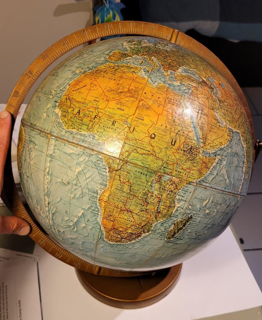 Globe Terrestre Vintage (mappe-momde), Enlèvement