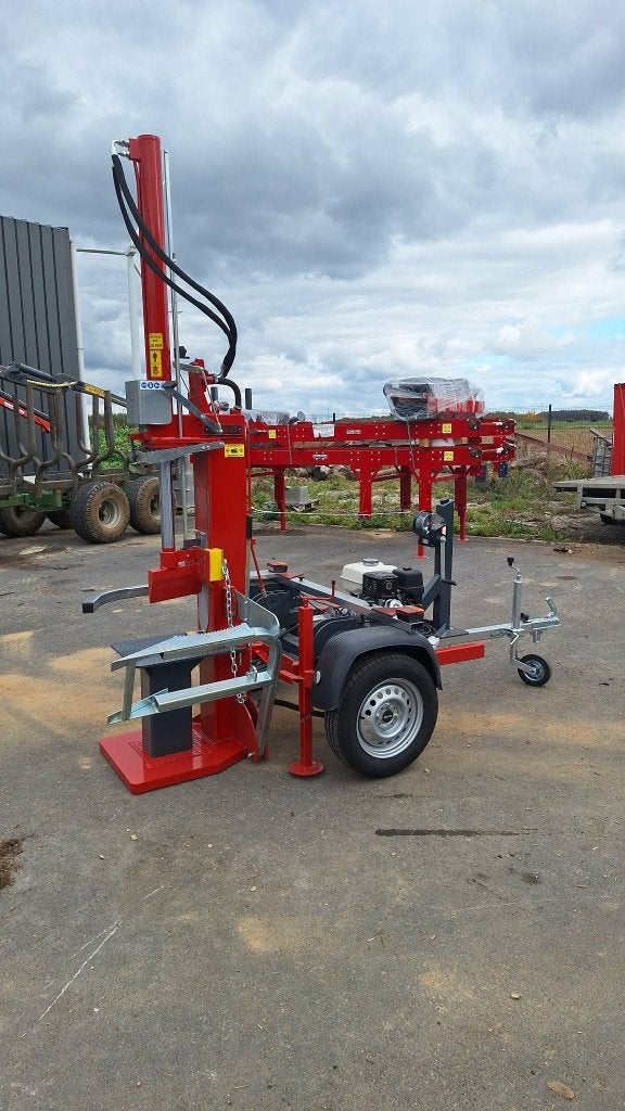 B.G MAT mobiele houtklover van 15 ton, Enlèvement, Neuf, Essence, Autoportant