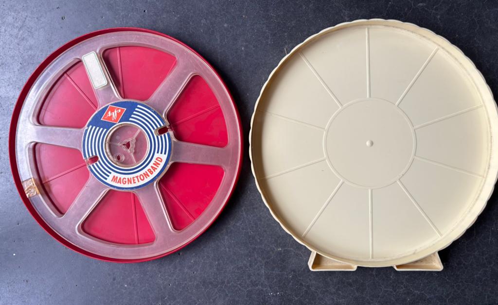 vintage Agfa bandrecorderspoel met opbergdoos, Ophalen of Verzenden