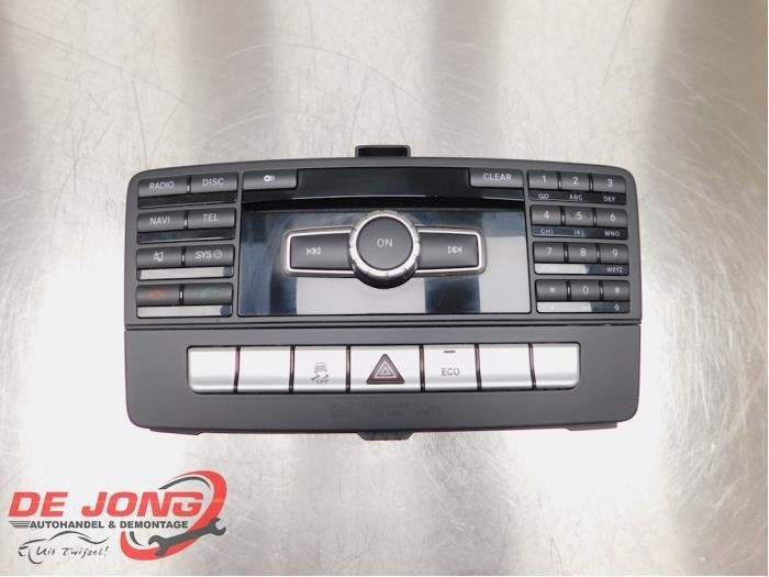 Radio d'un Mercedes SLK, 3 mois de garantie, Utilisé, -, -