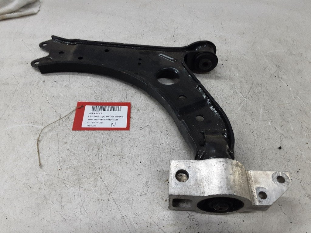 BRAS DE SUSPENSION AVANT GAUCHE (TRIANGLE) Golf V (1K1), Volkswagen, Mevr. I. Hauben, Utilisé, Rue de l'Espoir 34 34
4030  GRIVEGNÉE, BE