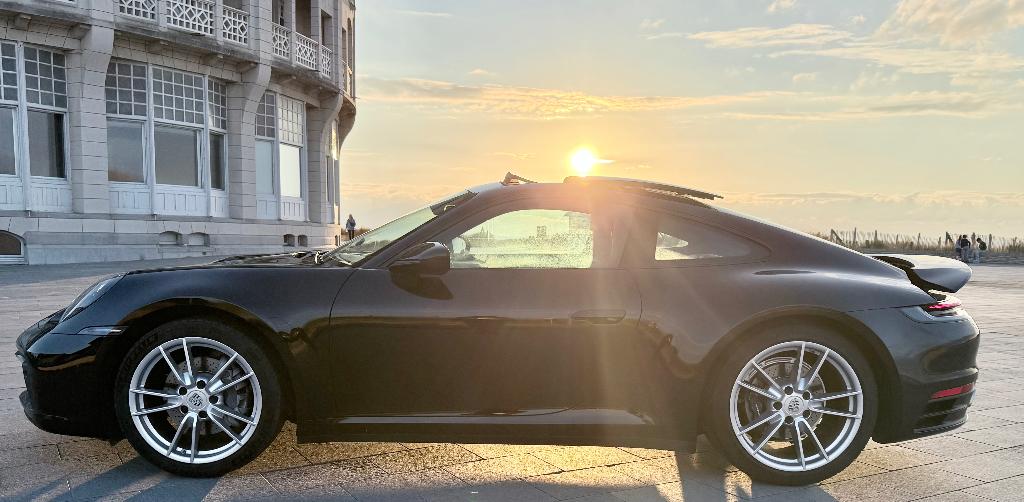 Porsche 911(992)/2022/belgium car/1owner/Porsche maintenance, Auto's, Porsche, Automaat, 4 zetels, Euro 6, Zwart