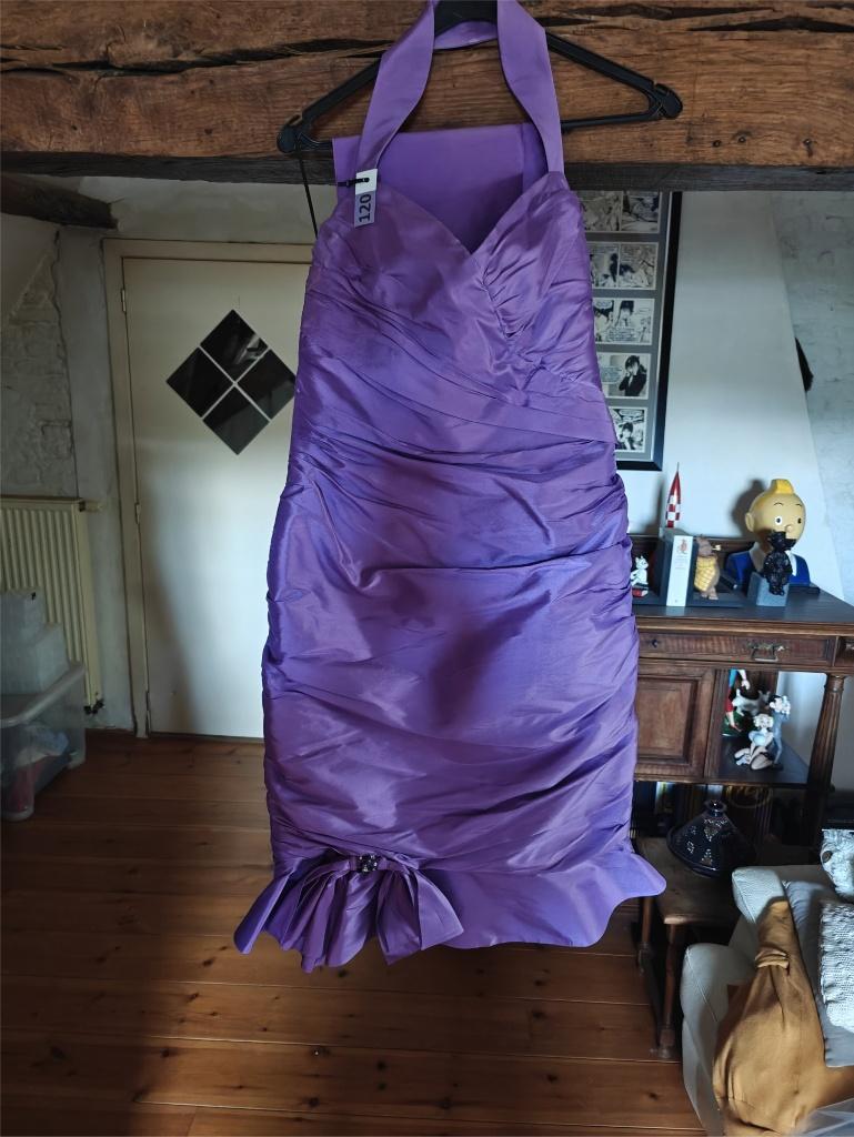 Suitekleed, Kleding | Dames, Ophalen of Verzenden, Zo goed als nieuw, Maat 42/44 (L)