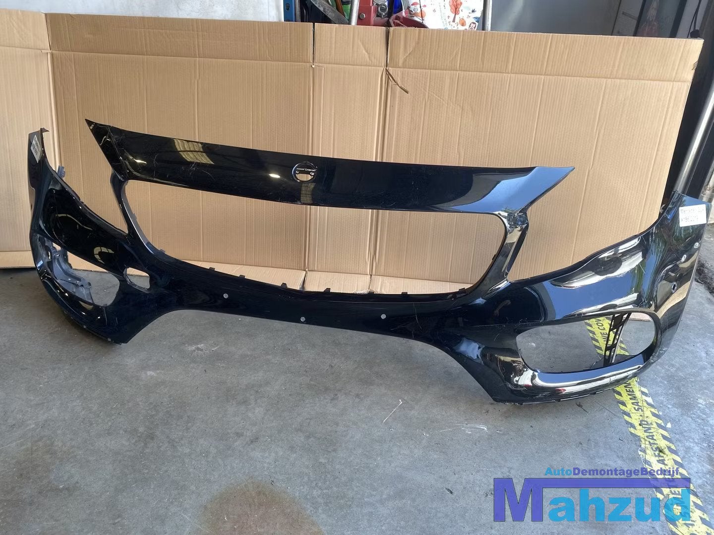 MERCEDES GLA X156 Zwart facelift voorbumper 2013+, Mercedes-Benz AG, Pare-chocs, Mercedes-Benz, Utilisé