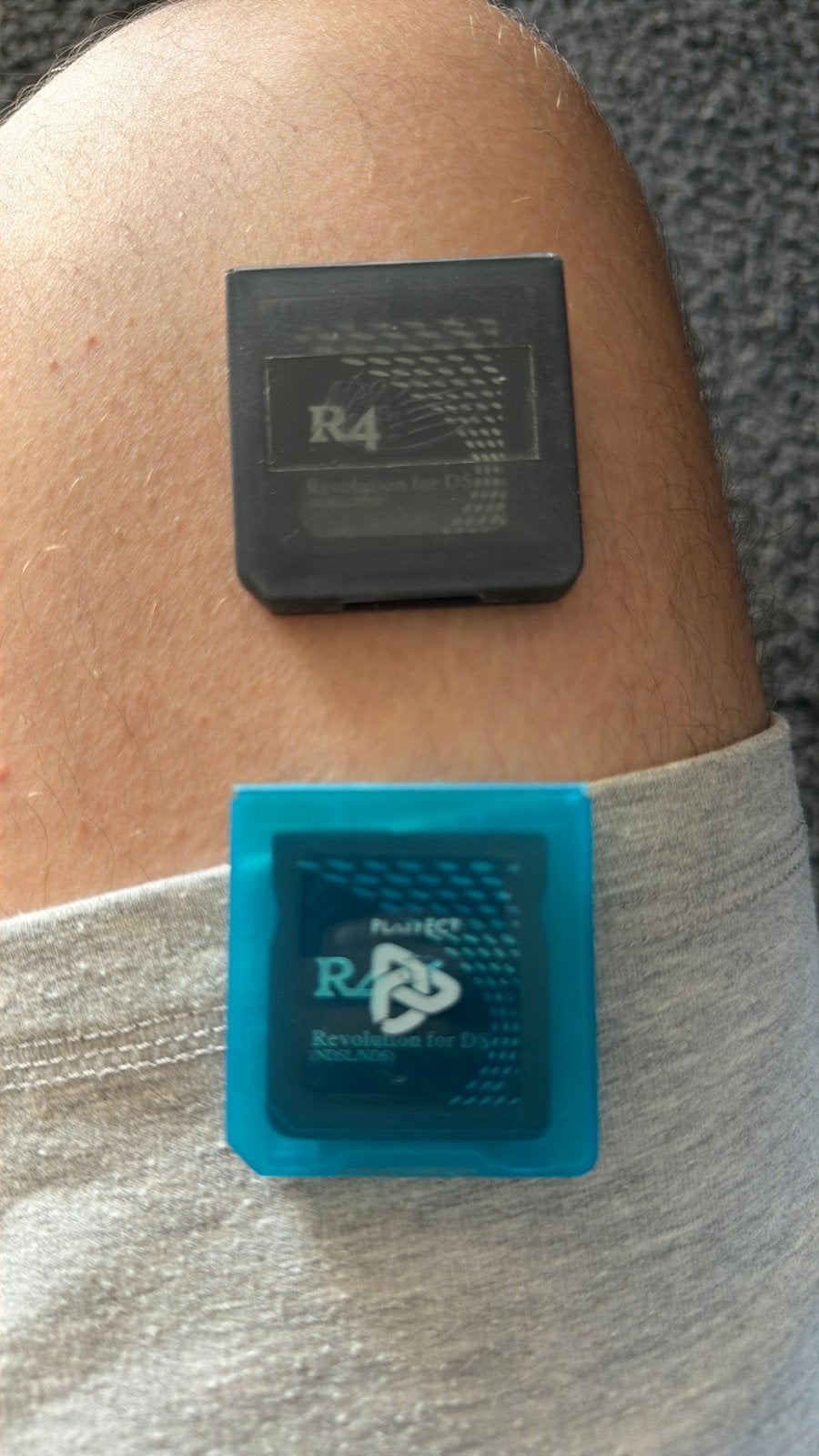 r4 kaarten nintendo, Enlèvement, Comme neuf