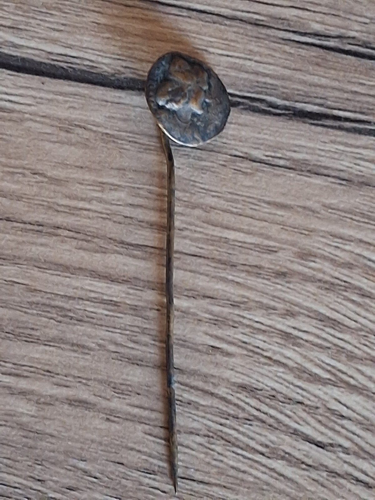 pince à cravate ancienne, Envoi