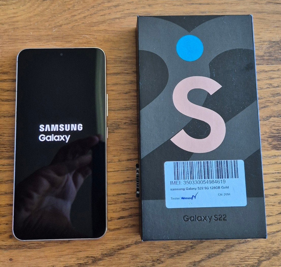 Samsung S22 roze goud 128 GB 5G, Telecommunicatie, Mobiele telefoons | Samsung, Ophalen of Verzenden