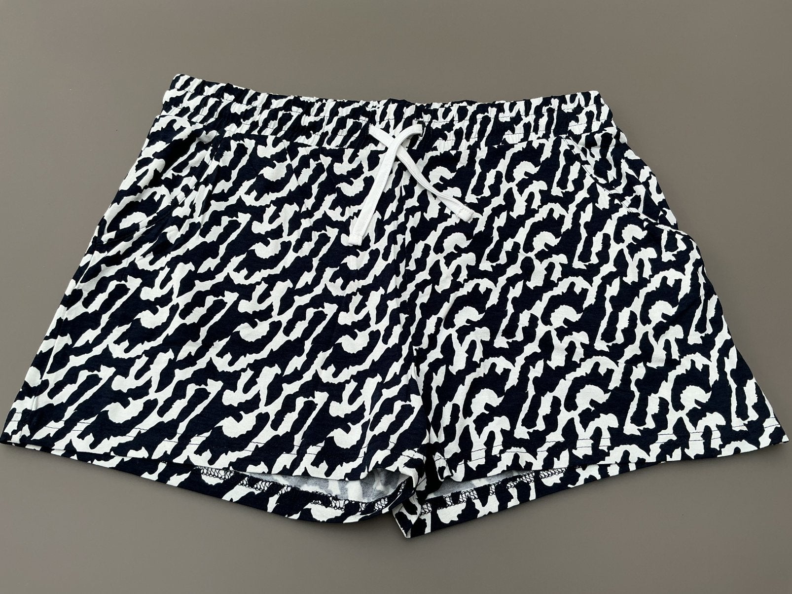 Short dames - medium - NIEUW!, Kleding | Dames, Overige Dameskleding, Ophalen of Verzenden, Nieuw