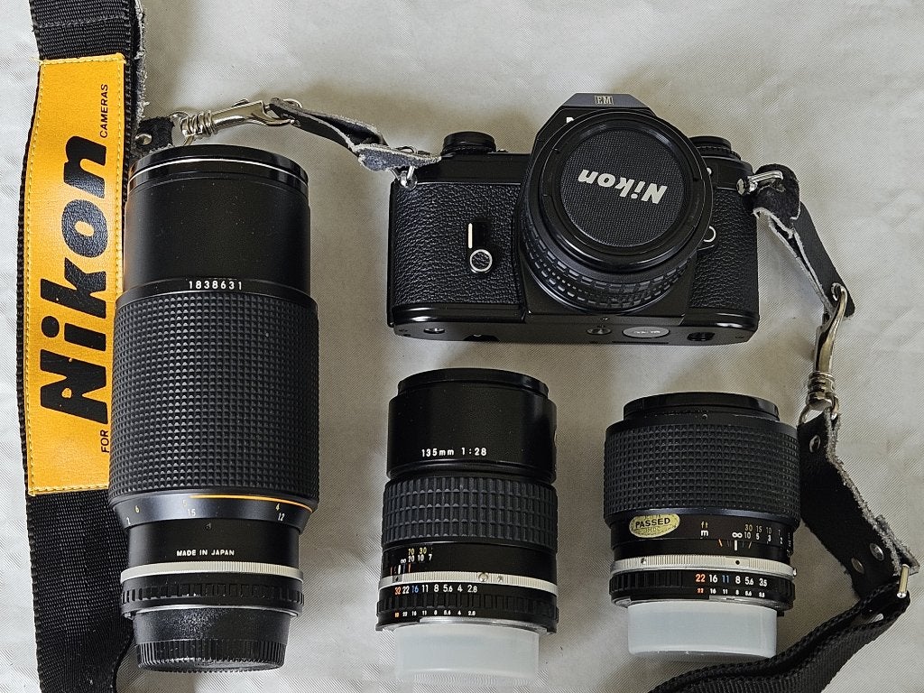 Nikon EM avec 4 lentilles, Enlèvement ou Envoi, Utilisé, Nikon