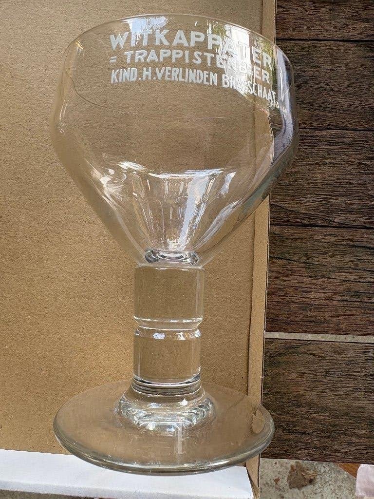 Witkappater - Kind H. Verlinden, Brasschaat, Verzamelen, Ophalen of Verzenden, Zo goed als nieuw, Glas of Glazen, Overige merken