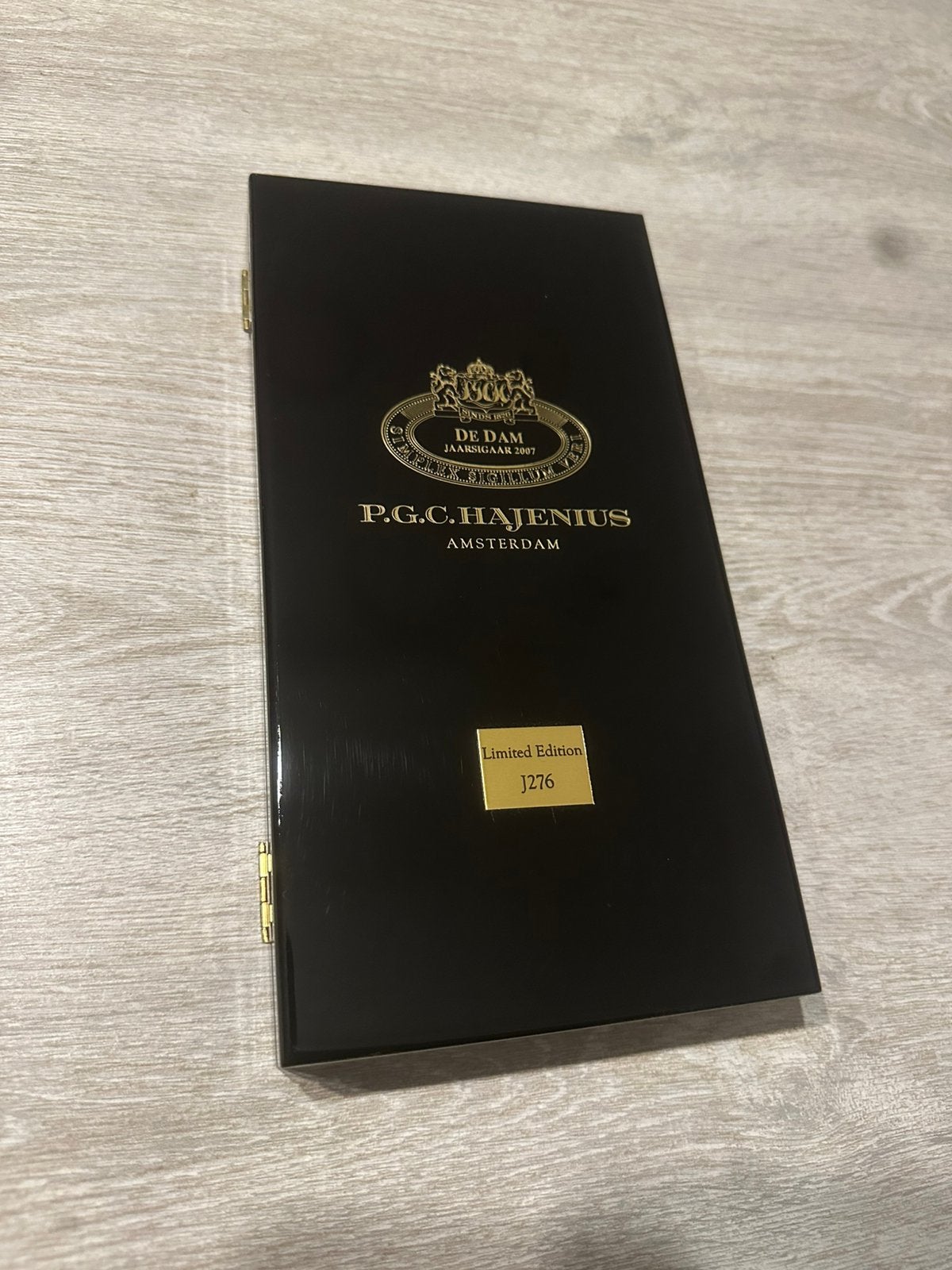 P.G.C. Hajenius - 2007 "De Dam" Limited Edition, Collections, Enlèvement