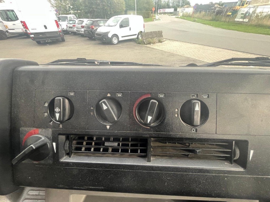Mercedes Vario 0813 (Stock ID 39293) — 14