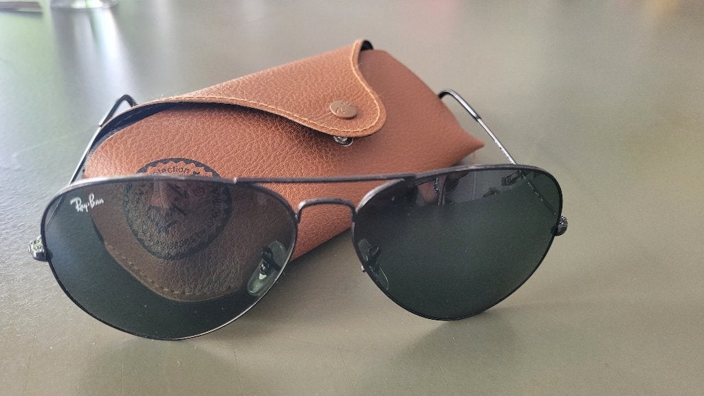 Zwarte Ray-Ban Aviator zonnebril voor heren, Handtassen en Accessoires, Zonnebrillen en Brillen | Heren, Ophalen, Zonnebril, Zwart