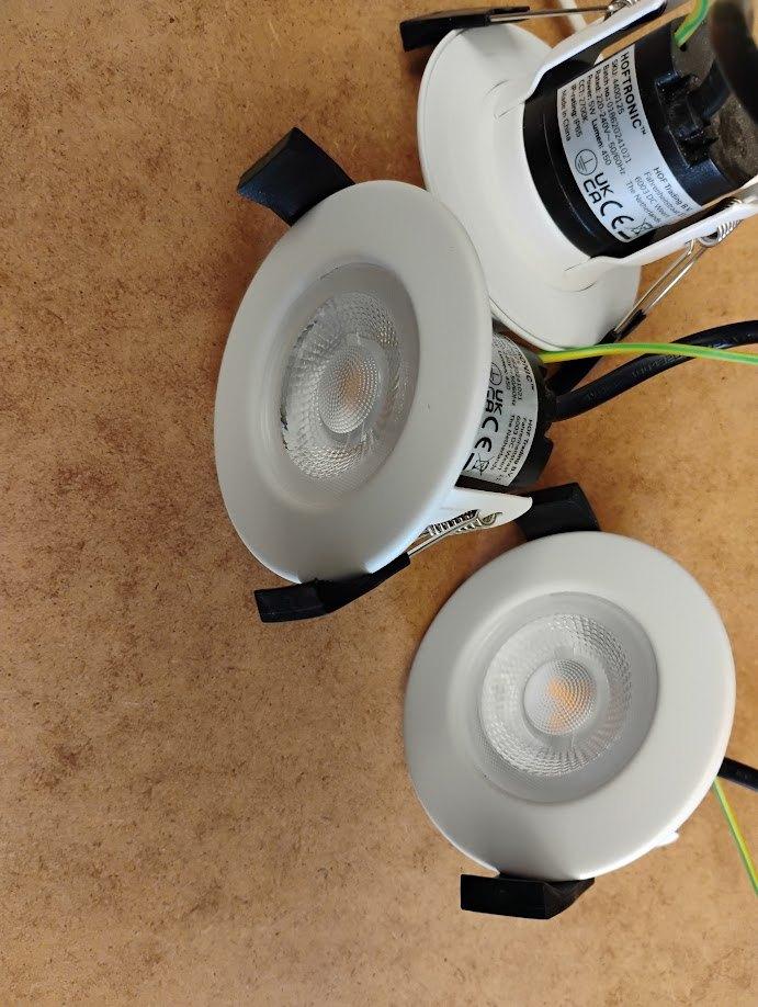 Lot de 3 spots LED encastrés, Enlèvement ou Envoi, Comme neuf, Autres matériaux, Spot encastrable ou Spot mural